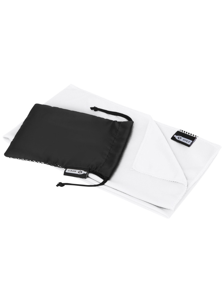 Serviette de sport rafraîchissante en PET recyclé Raquel avec pochette 80 x 30 cm