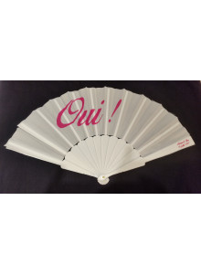 Eventail en plastique et tissu publicitaire