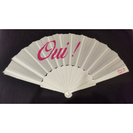 Eventail en plastique et tissu publicitaire