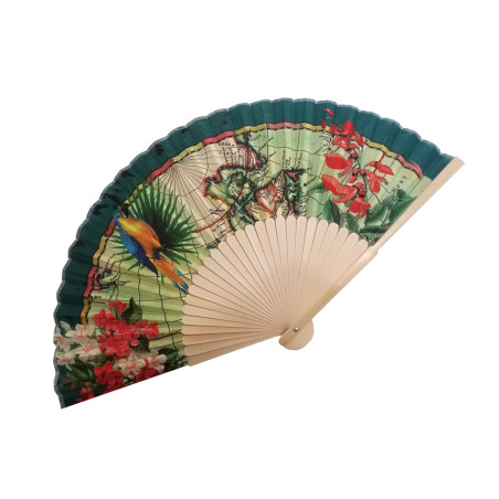 Éventail traditionnel en bambou pour l'été