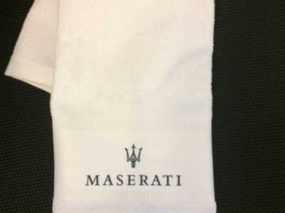 Serviette publicitaire Maserati