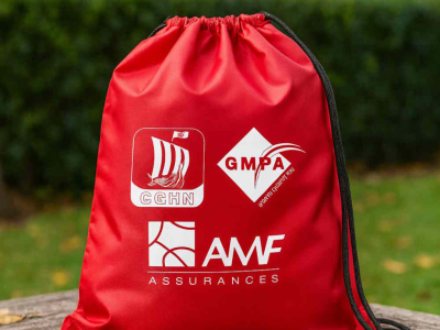 Sac à Dos à Cordelette Personnalisé : Style, Praticité et Identité pour Votre Éq